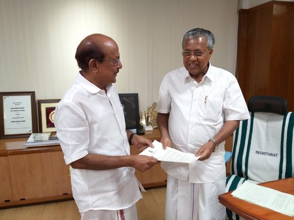 PK Kunhaliukutty and Pinarayi Vijayan PK Kunhaliukutty and Pinarayi Vijayan
