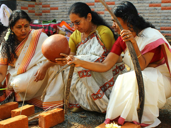 തോറ്റംപാട്ട്