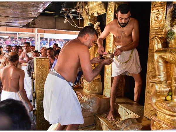 ദേവസ്വം ബോര്ഡ്