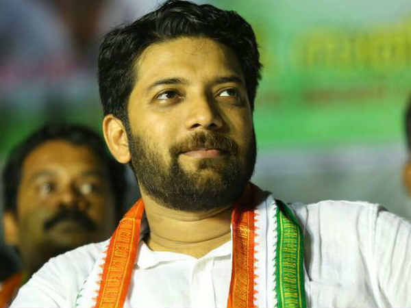 അങ്ങട് ചോയിക്ക് ടീച്ചറെ