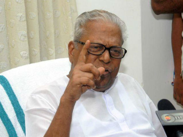 വി എസ് അച്യുതാനന്ദന്