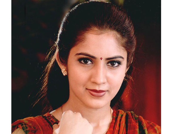 മലയാളത്തിലും തിളങ്ങി