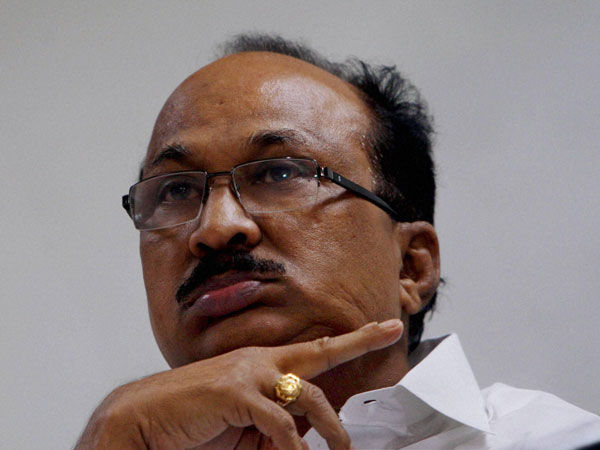 മൂന്ന് സീറ്റുകളെ ഏതൊക്കെ