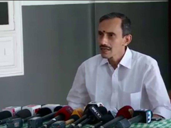സുരേന്ദ്രനും എംടി രമേശും