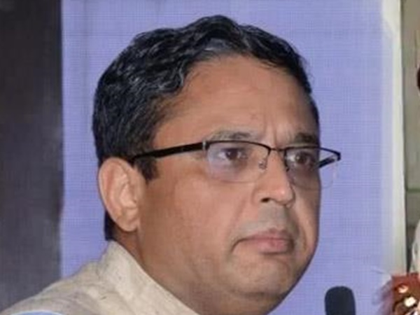 മനീഷ് ഖണ്ഡൂരിയ