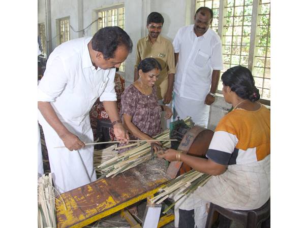 പരമ്പരാഗത കോൺഗ്രസ് മണ്ഡലം ബെന്നി ബെഹന്നാന് ആശ്വാസം
