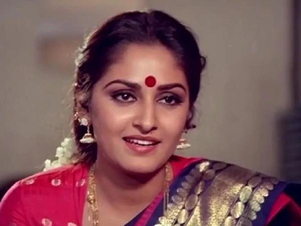 അസം ഖാനെതിരെ