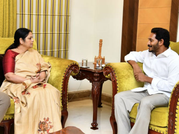 ഏറെ ജനകീയനായ നേതാവ്