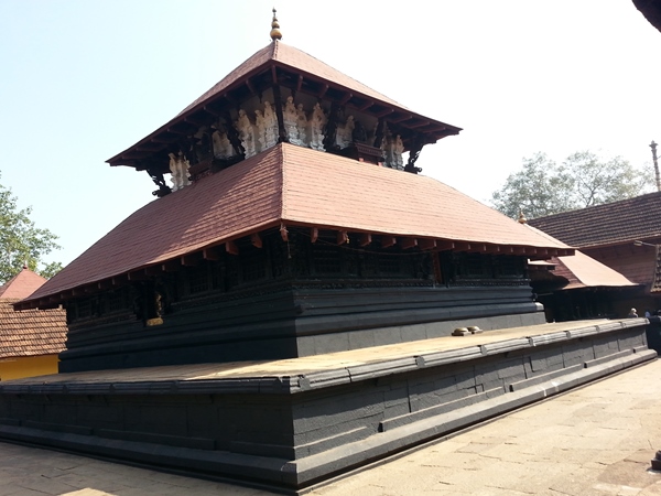 ശിവന്റെ മൂന്ന് ഭാവങ്ങൾ