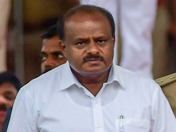 തടസം നിൽക്കുന്നു