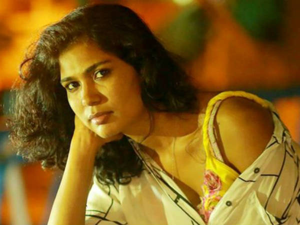 ഒളിവില് താമസിപ്പിച്ചു