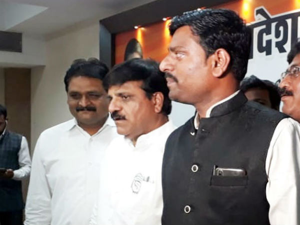 വോട്ട് മാറ്റി ചെയ്യരുത്