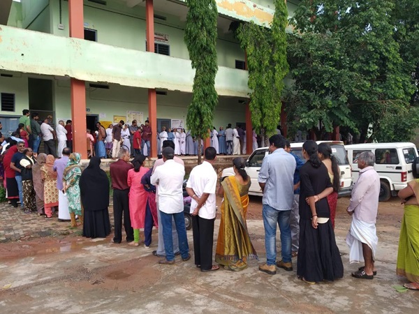 എന്തുകൊണ്ട് കനത്ത പോളിങ്?
