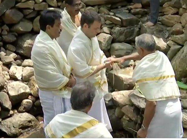 രാഹുലിനൊപ്പം