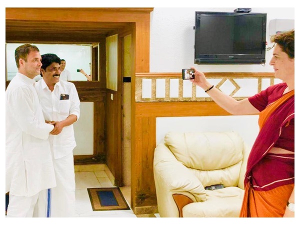 സിദ്ദിഖിനൊപ്പം