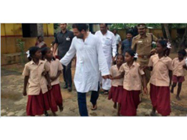 മനസ് നിറഞ്ഞ് രാഹുല്