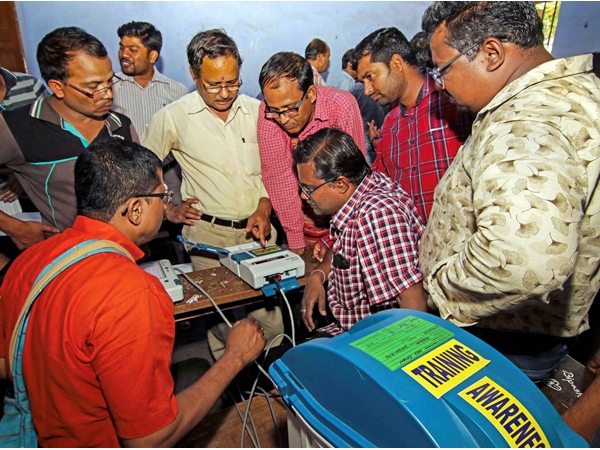 പരാതിയുമായി വോട്ടര്മാര്