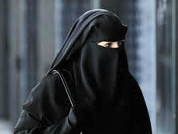 കോമാളി വേഷം