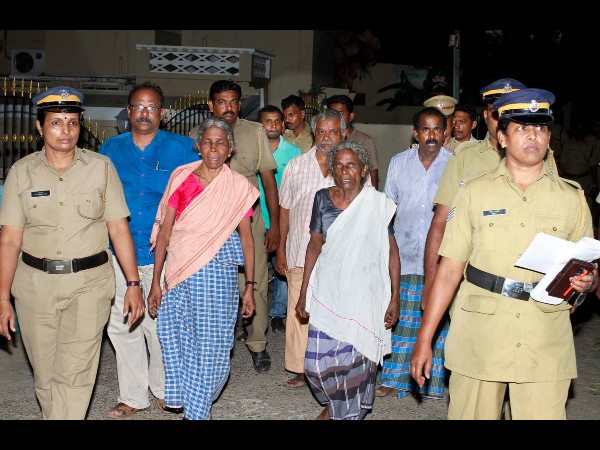 ലോട്ടറി ടിക്കറ്റ് മന്ത്രവാദ പുരയിൽ പൂജിക്കും