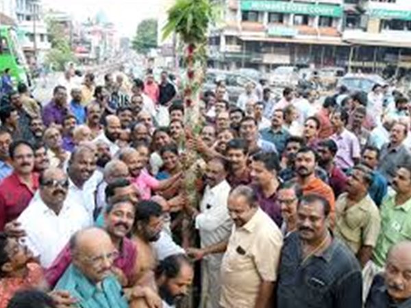 15 ഗജവീരന്മാർ
