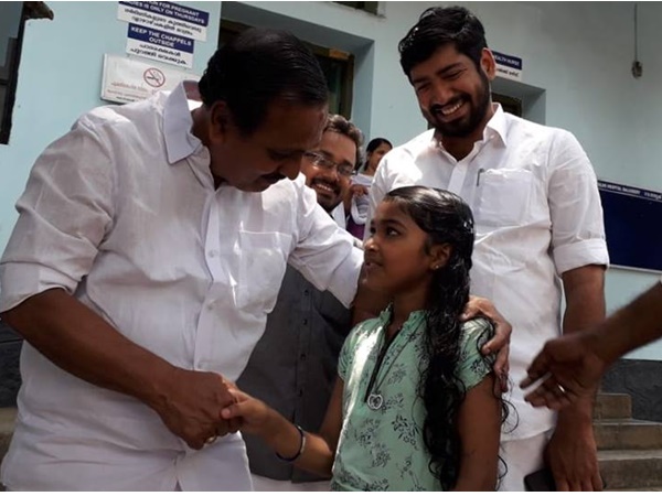 പ്രതിരോധത്തിലാഴ്ത്തി