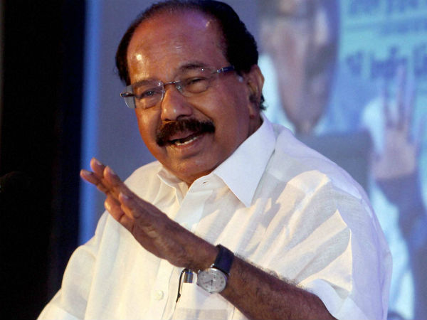 കേന്ദ്രത്തിൽ ആര്