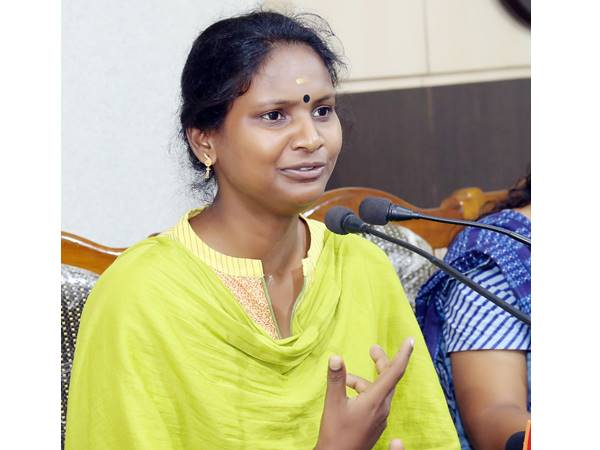 കോണ്ഗ്രസ് നിലപാടിനൊപ്പം