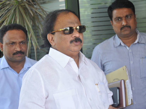 ആരോപണവുമായി നേതാവ്