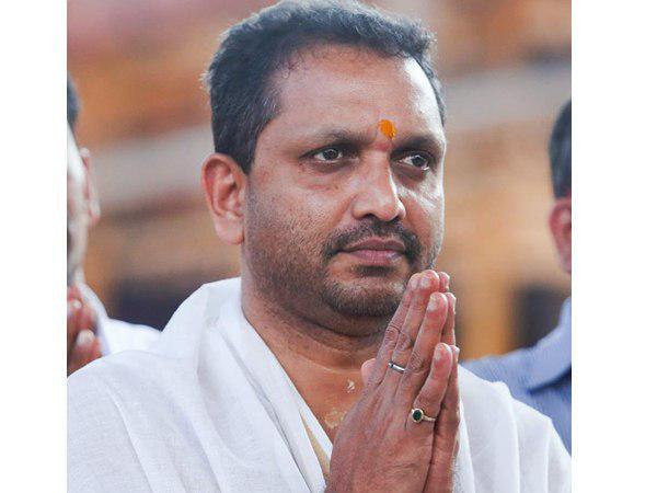 പ്രതീക്ഷയോടെ