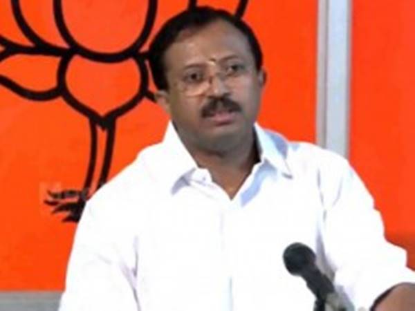 മോദി കൈവിട്ടില്ല