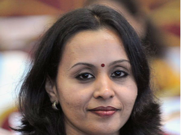 വീണ വാഴും