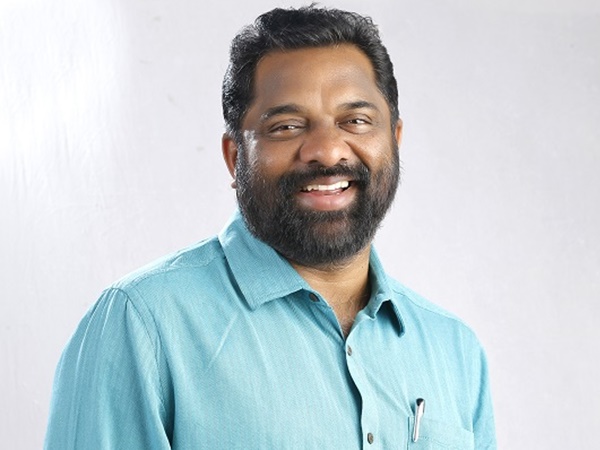 വി പി സുനീര്