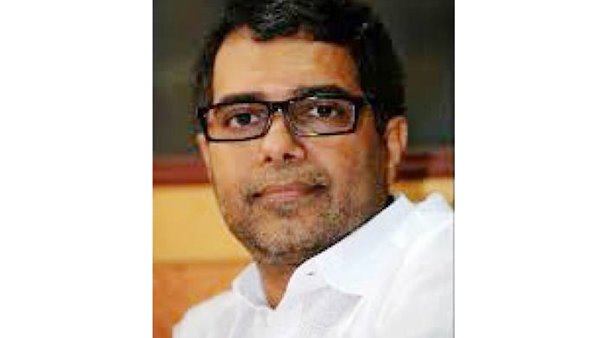 അവധികള് ദേശ ദ്രോഹം