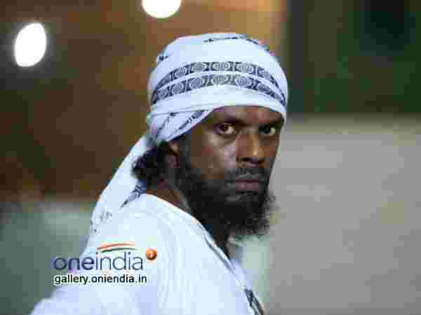 എന്തിന് മറച്ച് വെച്ചു