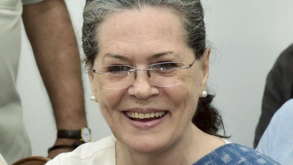 ആര് വന്നാല് നടക്കും