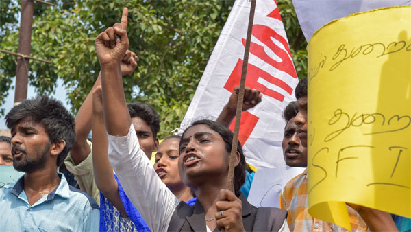 നന്ദി അറിയിക്കുന്നു
