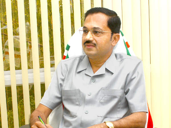 വിവാദങ്ങളും കേസുകളും