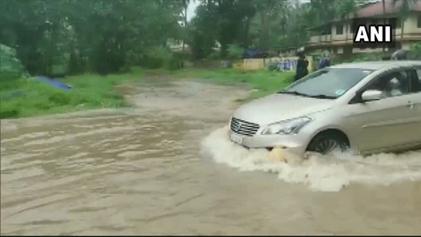 സര്ക്കാരിലേക്കല്ല, ദുരിതാശ്വാസനിധിയിലേക്കാണ്