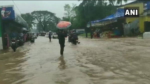 'ദുരിതാശ്വാസനിധി തോന്നിയ പോലെ ചിലവഴിക്കാം'