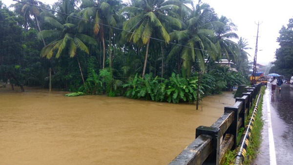 കളവപ്പാറയിലെ ഉരുൾപൊട്ടൽ