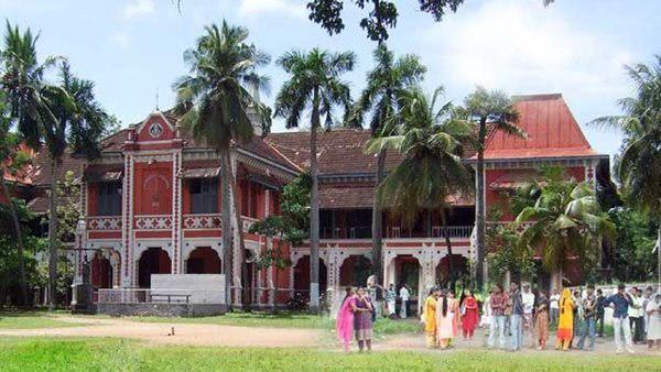 ഉന്നതരുടെ പേര് പറയാൻ മടി