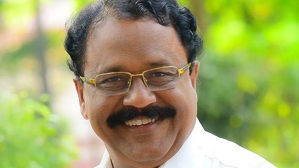 ശ്രീധരന് പിള്ളയെ വിളിച്ചു