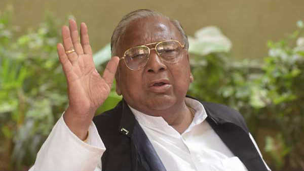 എഐസിസി സെക്രട്ടറി പറയുന്നത് ഇങ്ങനെ