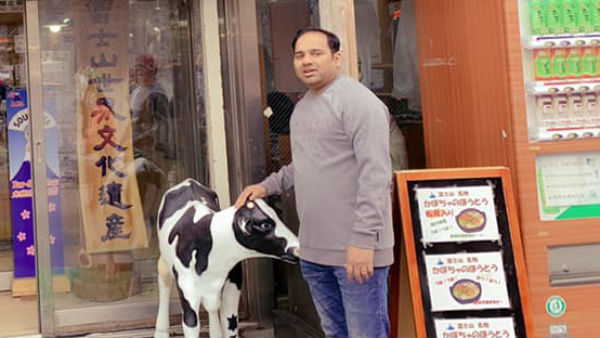 കേസുകള് വേറേയും