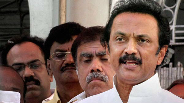 പ്രതിഷേധവുമായി നേതാക്കള്
