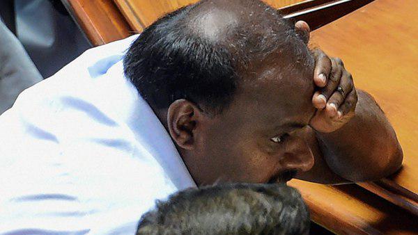 അധികാര യുദ്ധം