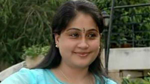 വിജയശാന്തിയുടെ മടക്കം