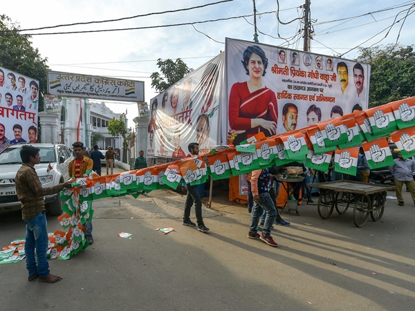ആര്എസ്എസ് മാതൃകയില്