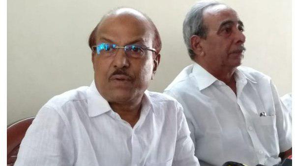 ഗുഢസംഘം പ്രവർത്തിക്കുന്നു