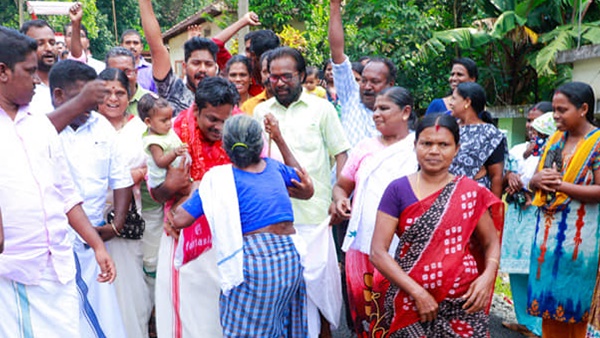 പതിനായിരം വോട്ട്